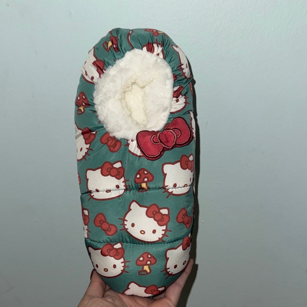 Hello Kitty Slippers